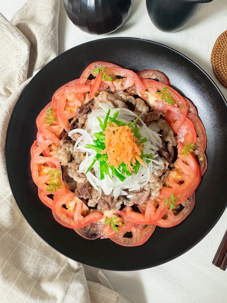 안주메뉴 '차돌박이토마토샐러드'