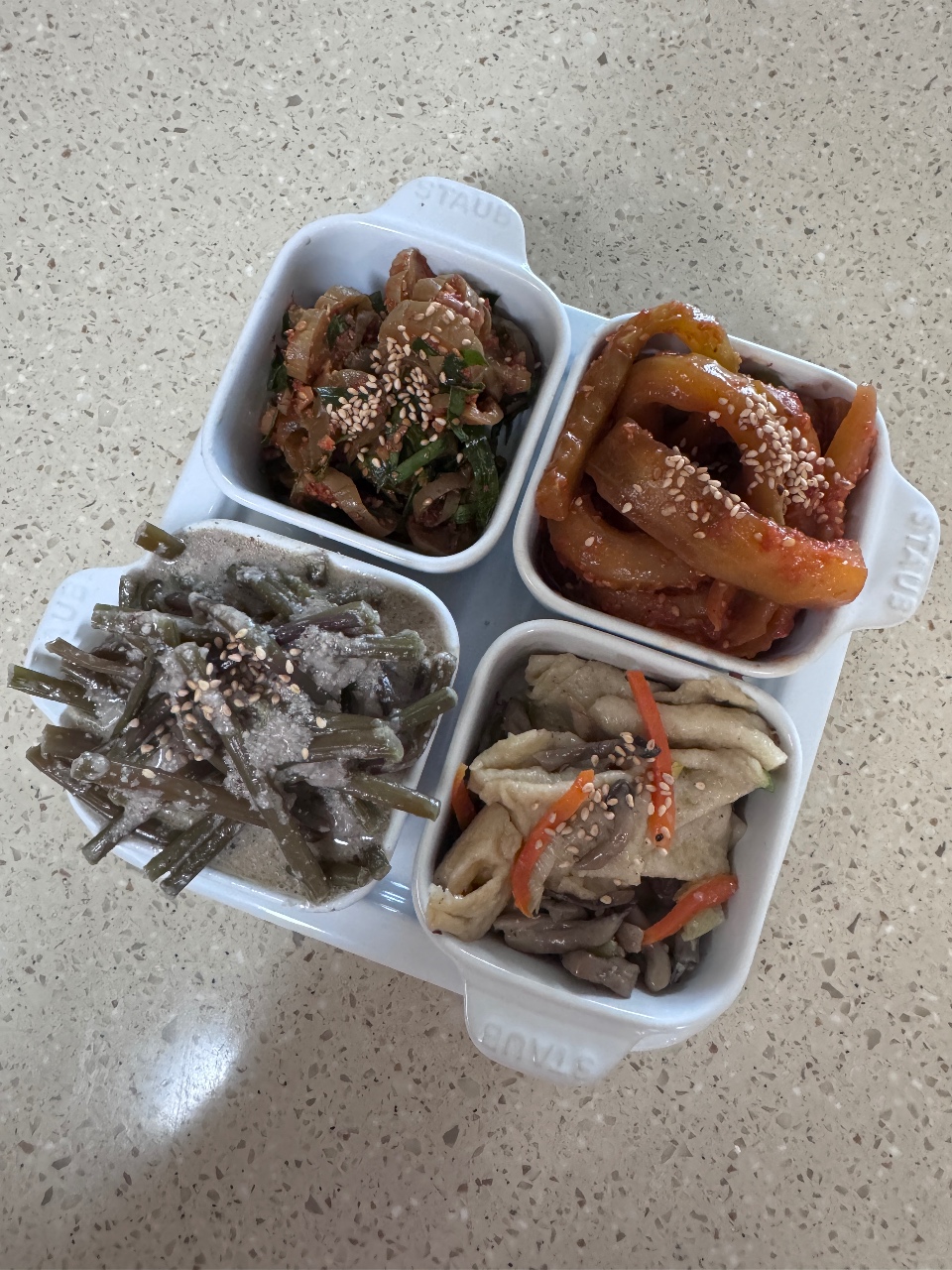 제철채소 반찬