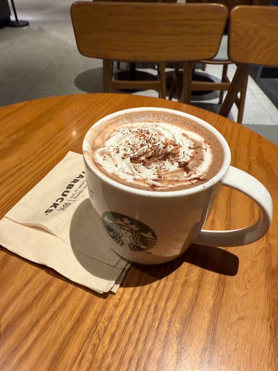 추운날엔 핫쵸코 ☕️