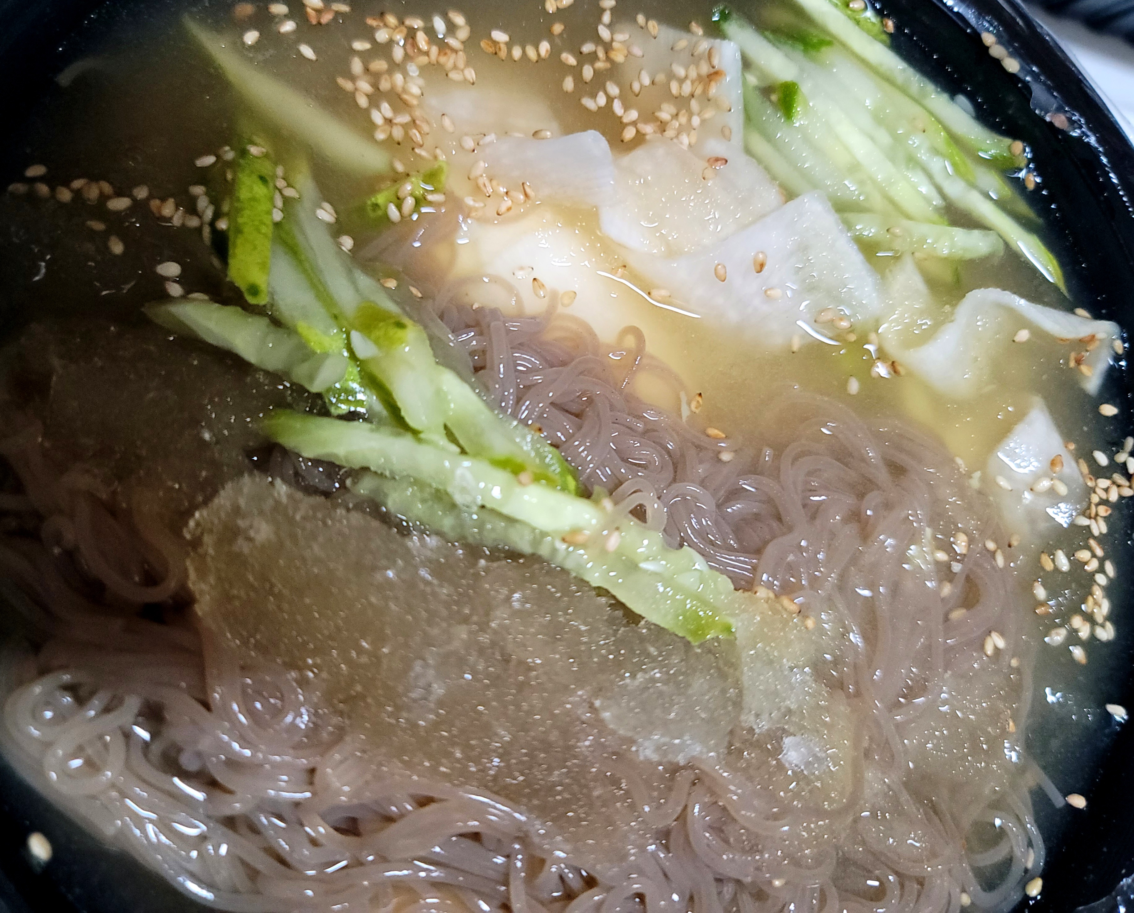 은근히 더워서 냉면먹기☺️