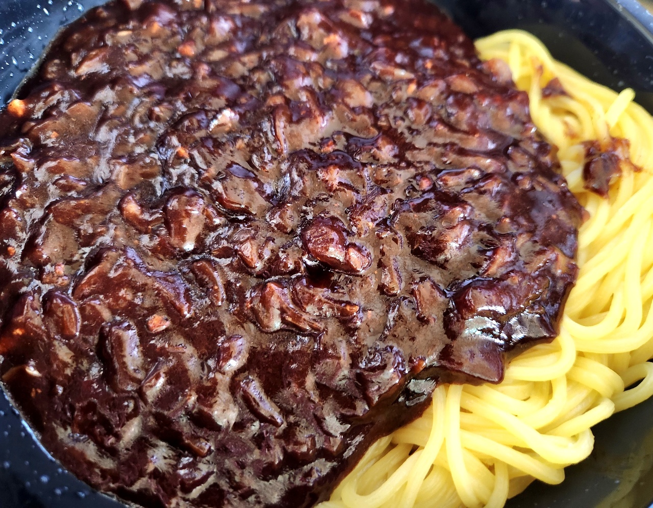 야식은 역시 짜장면!!
