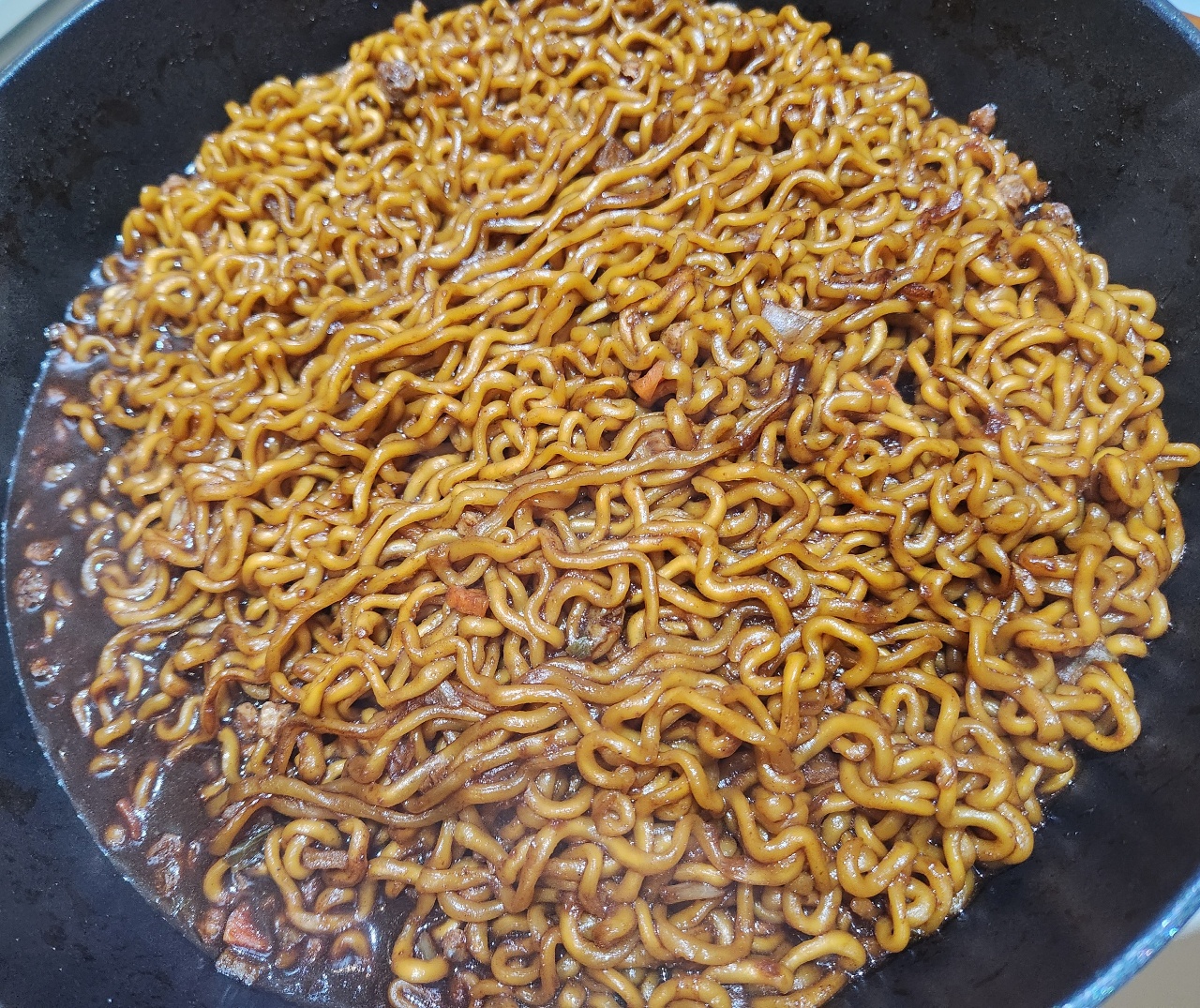 점심은 간단한 라면