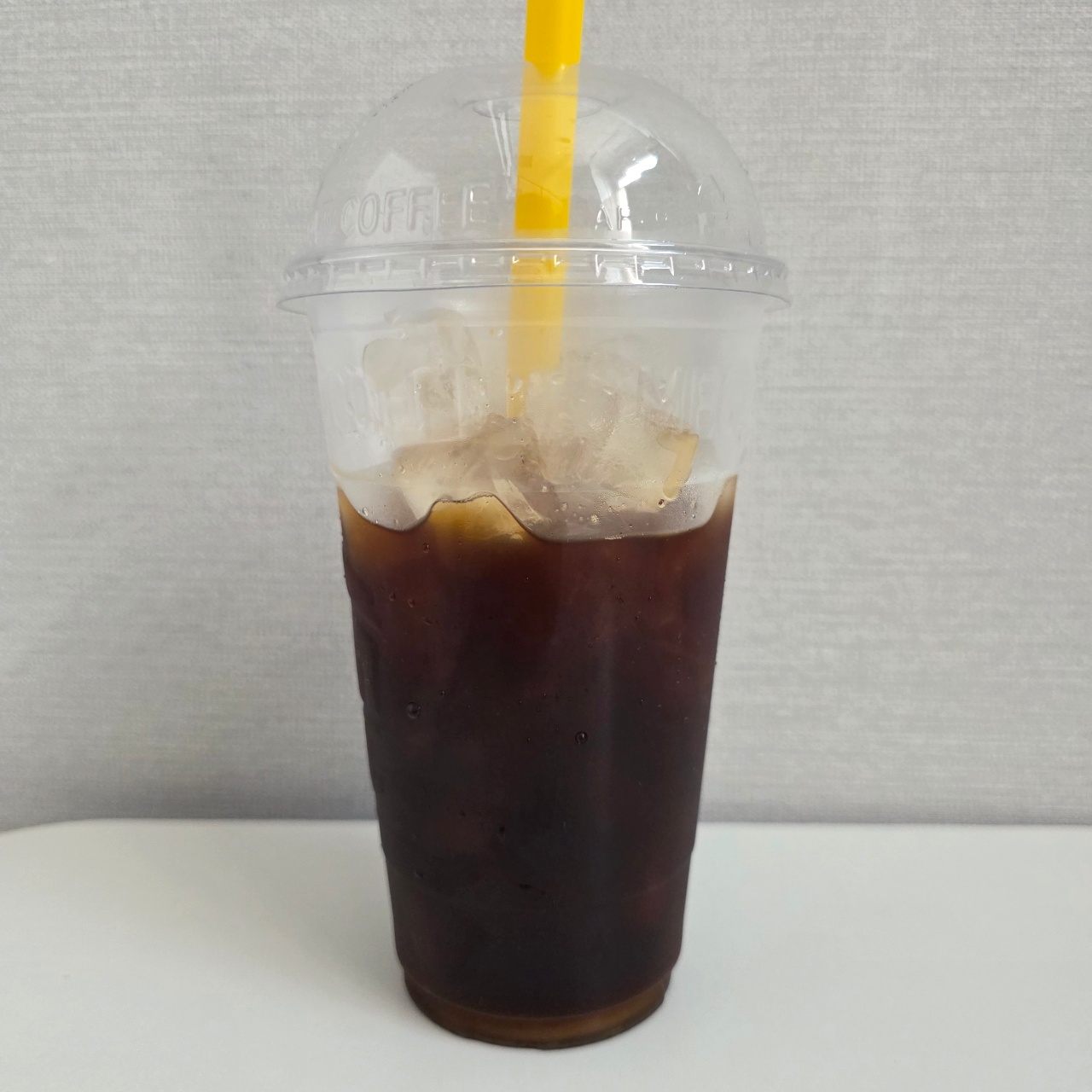 커피와 얼음만