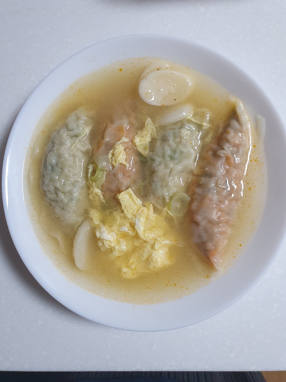 만두국