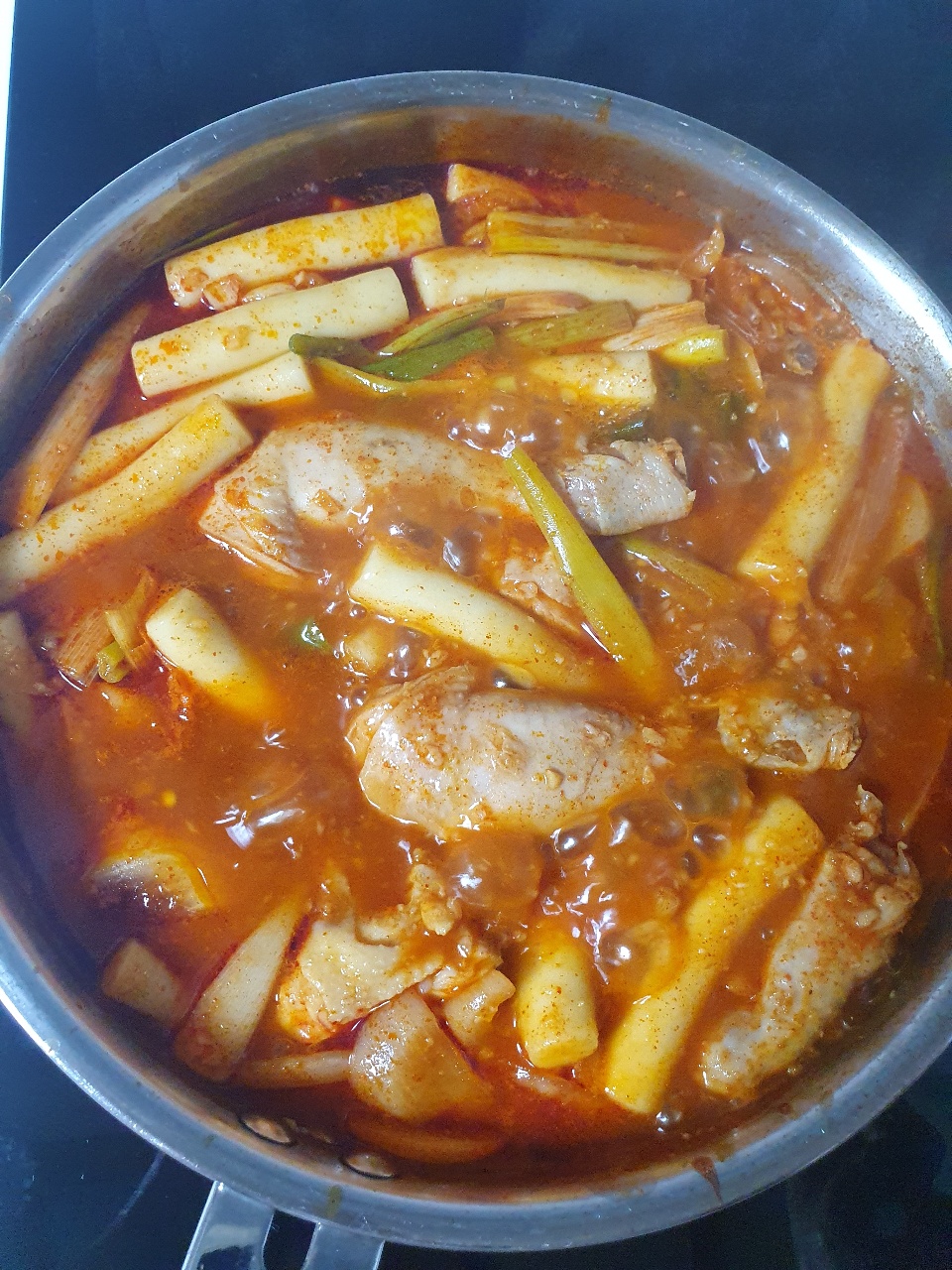 닭한마리볶음