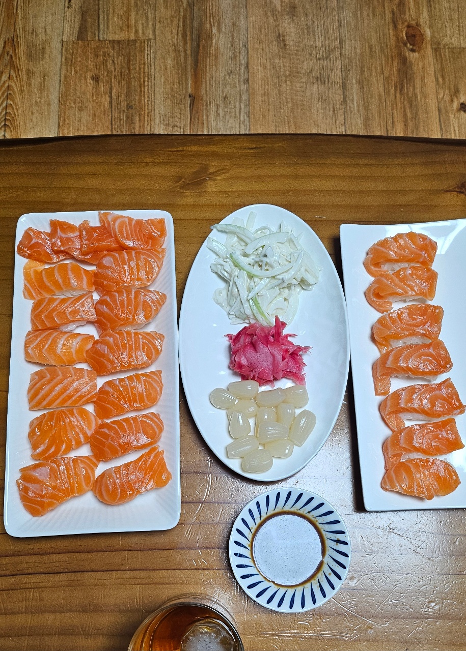 연어초밥 만들었어요