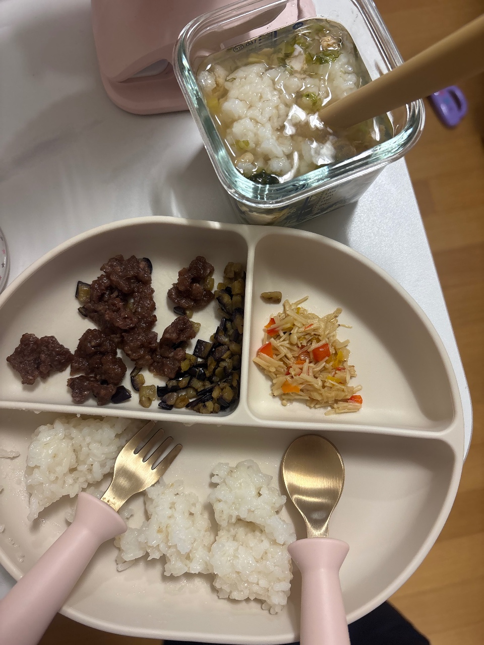 아기맘마 