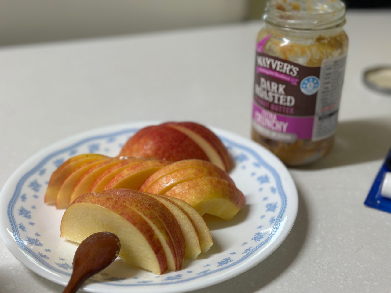 🍏사과랑 땅콩버터🥜🧈랑 사귄대요