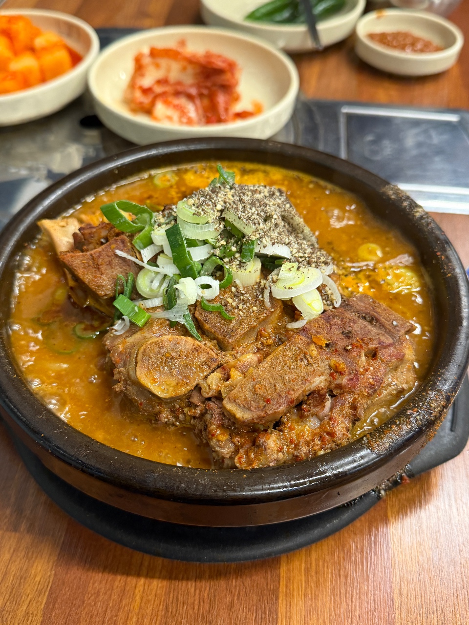 오늘 저녁은 뼈해장국 +솥밥 🍖