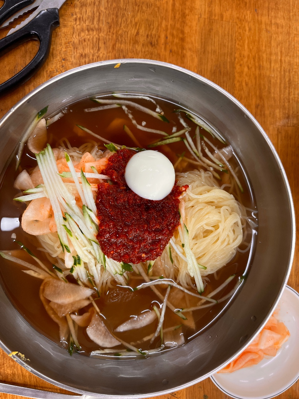 여름엔 밀면이 최고