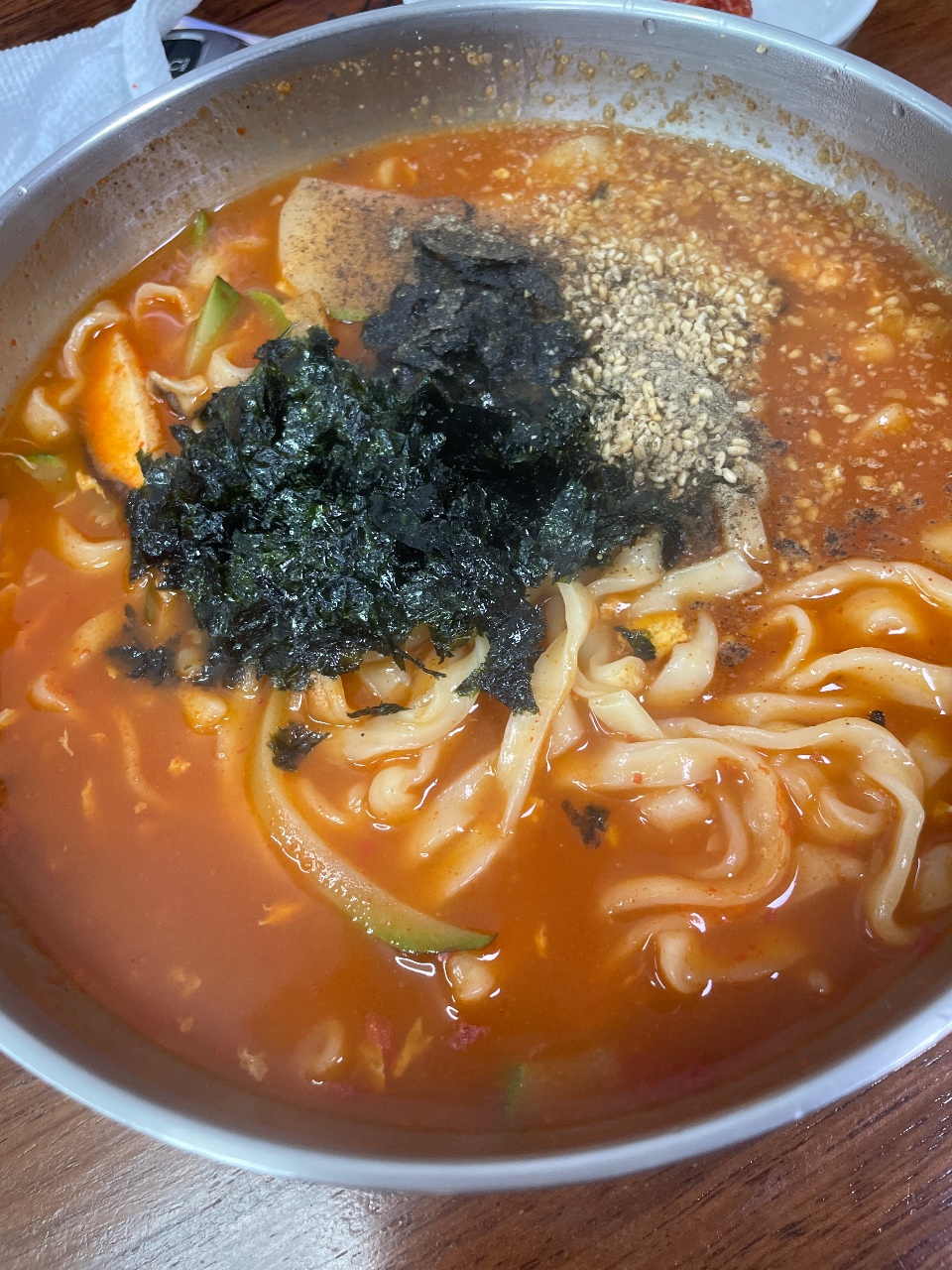얼큰한 장칼국수 