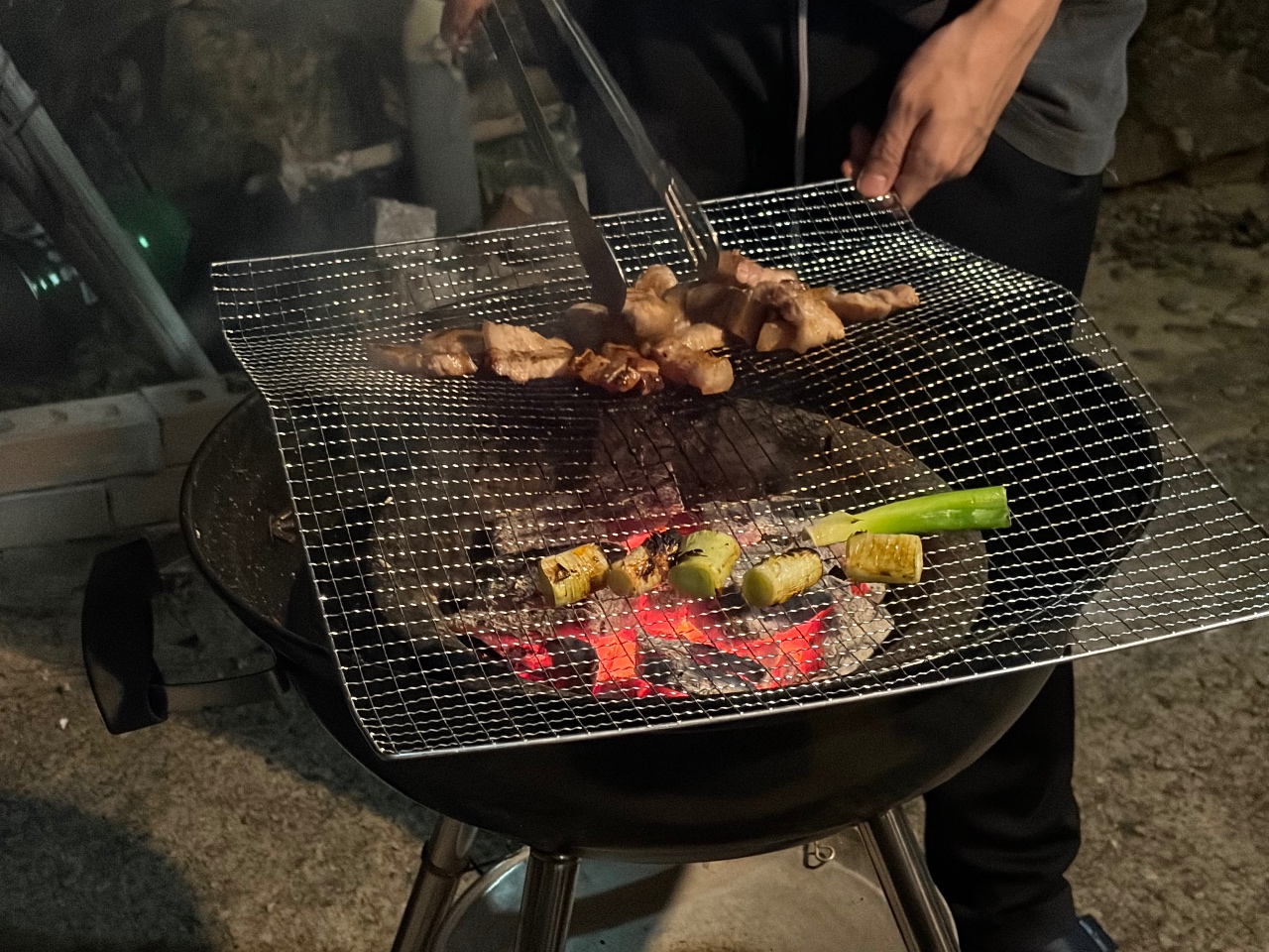 마당에서 바베큐