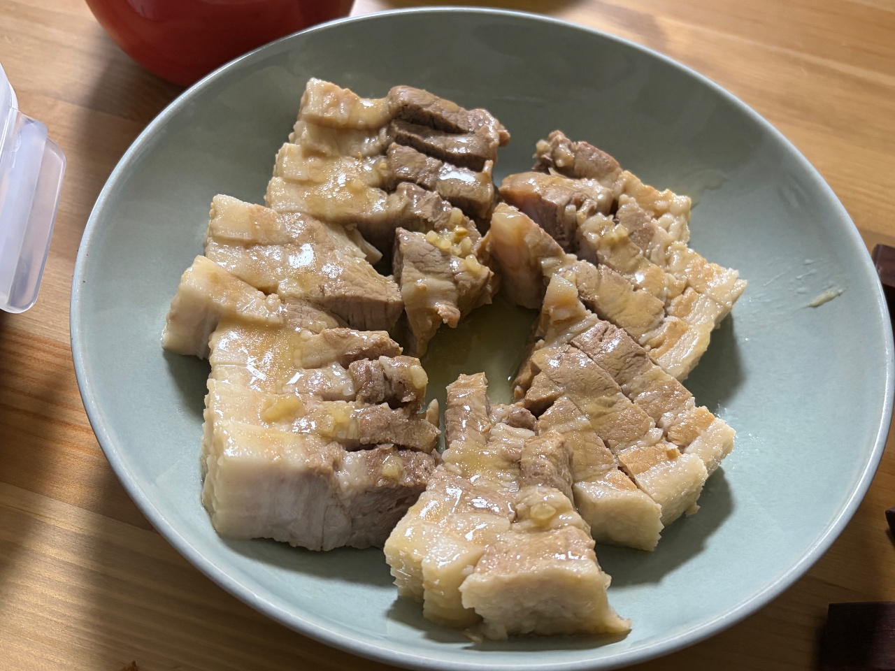 수육!