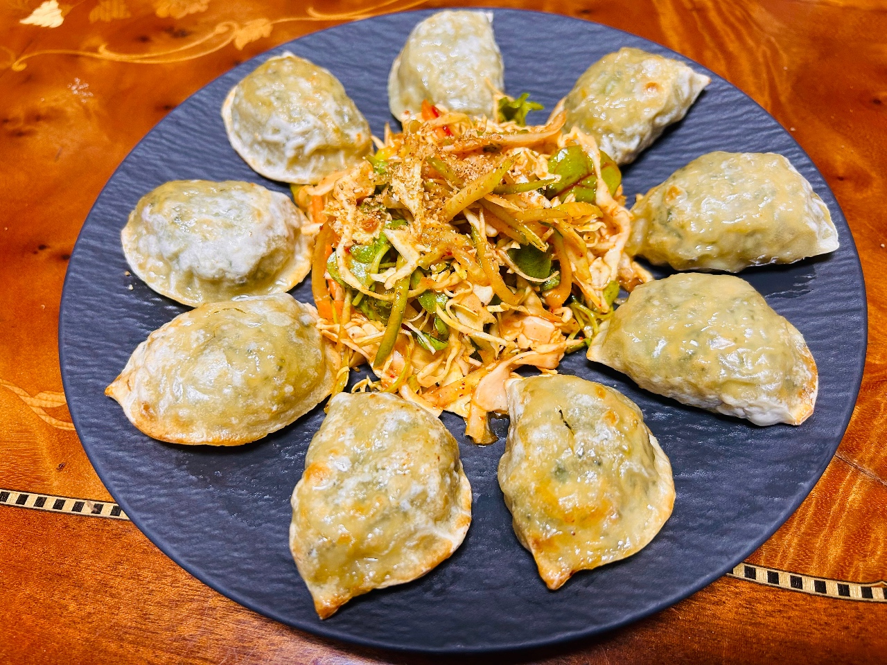 비빔만두 with. 양배추무침 🥟🥬