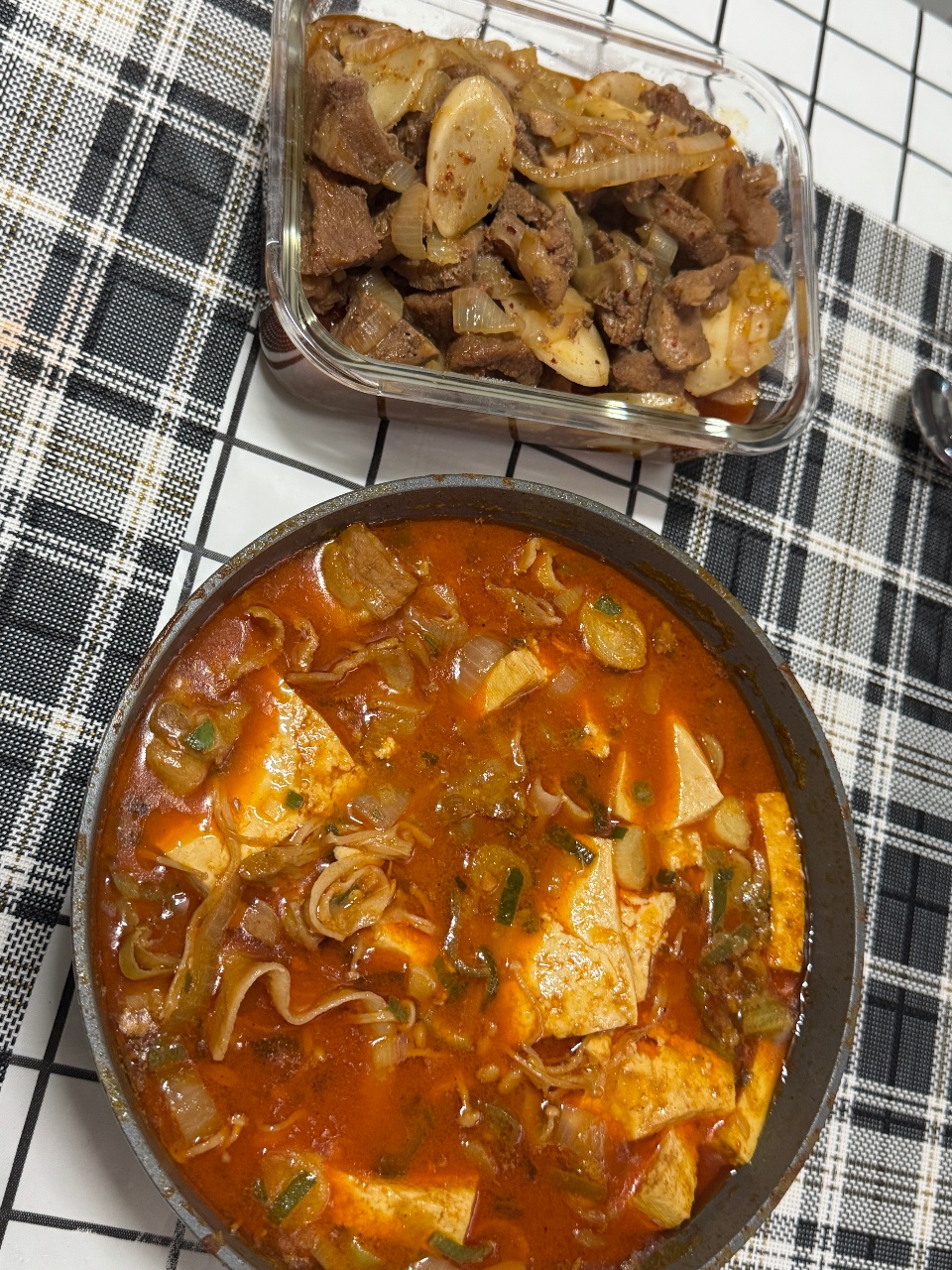 돼지갈비엔 된찌