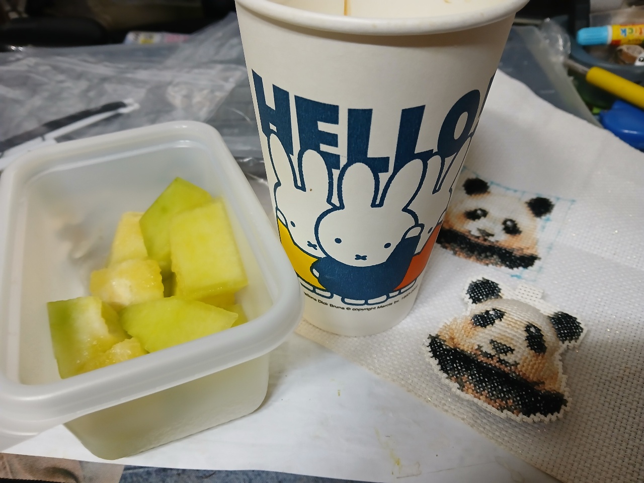 커피한잔과 멜론