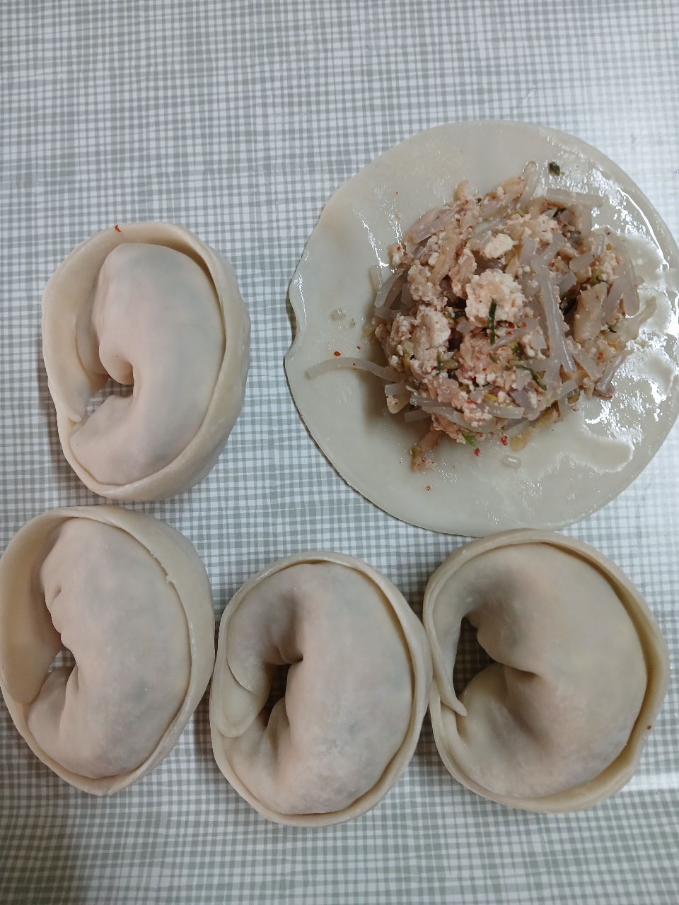 추석에 동그란 건