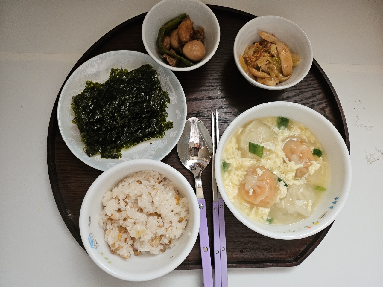 만두국한그릇