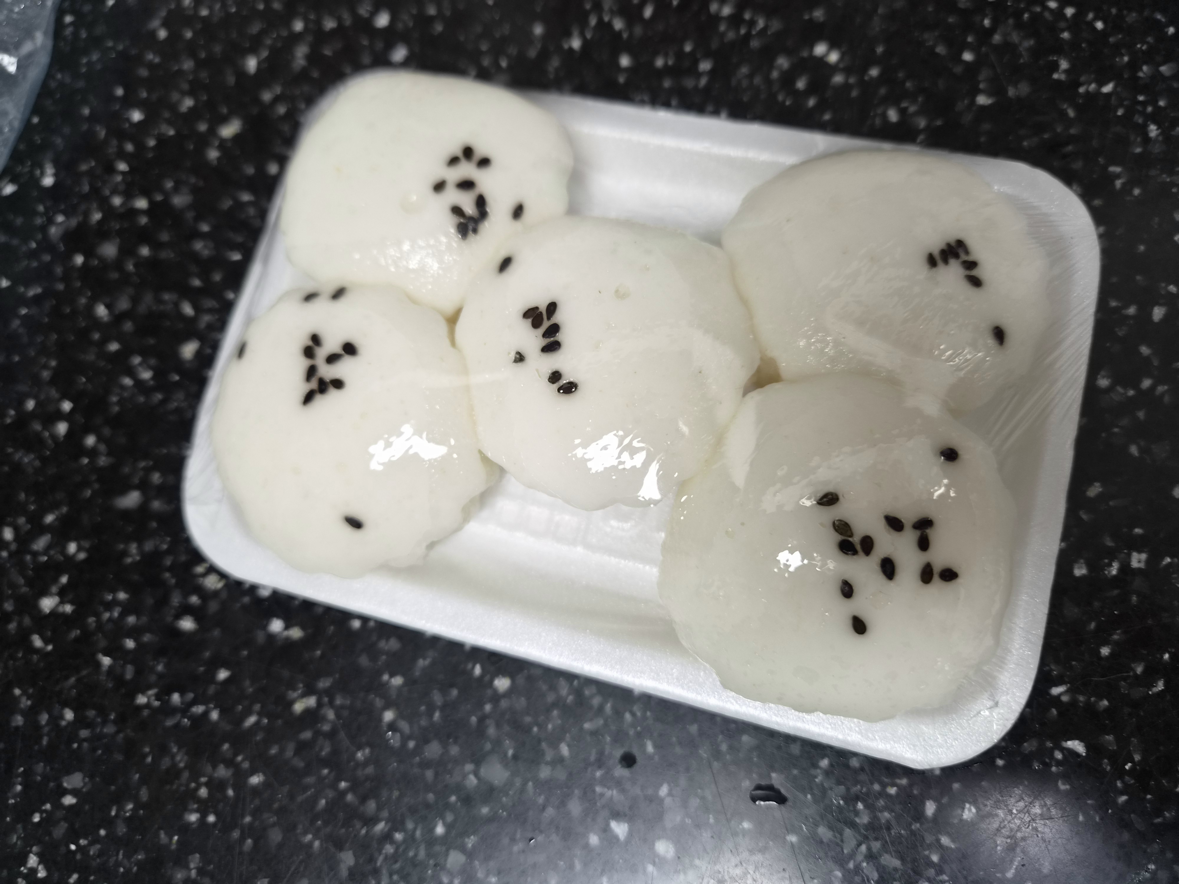 맛난거 먹으면서