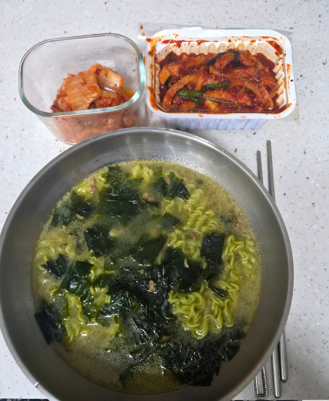 늦은 점심(치과진료)
