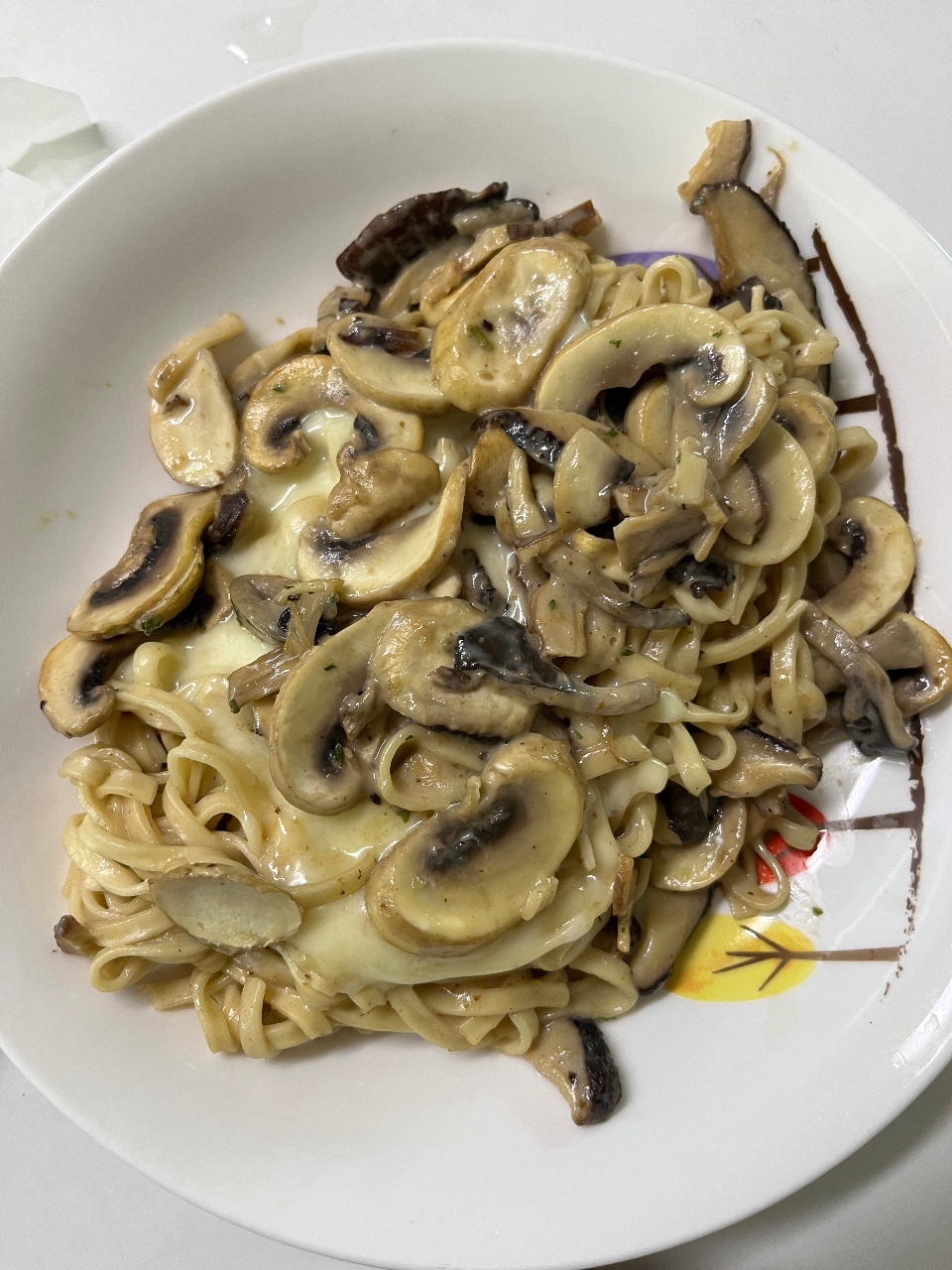 버섯이 와르르🍄‍🟫🍄 몸에 좋고 맛도 좋은 크림파스타🍝