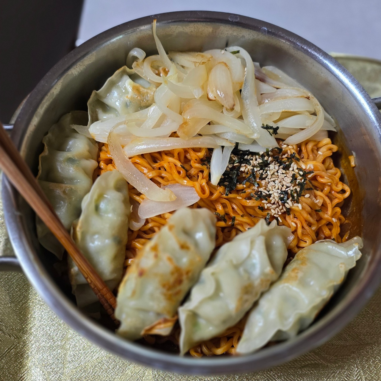 닭육수 넣은 불닭볶음면