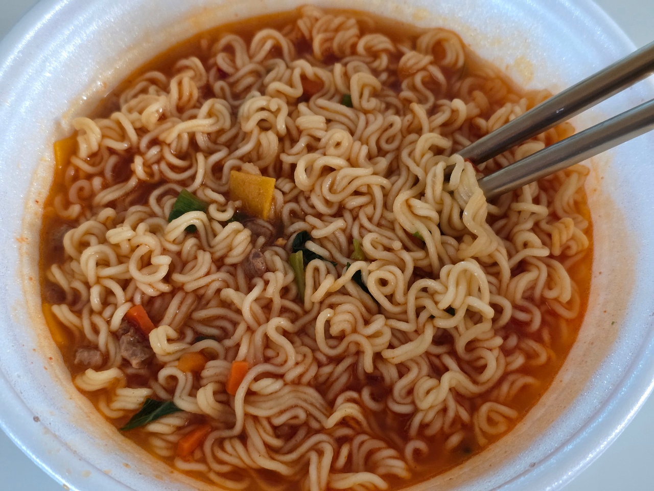 오랜만에 컵라면!