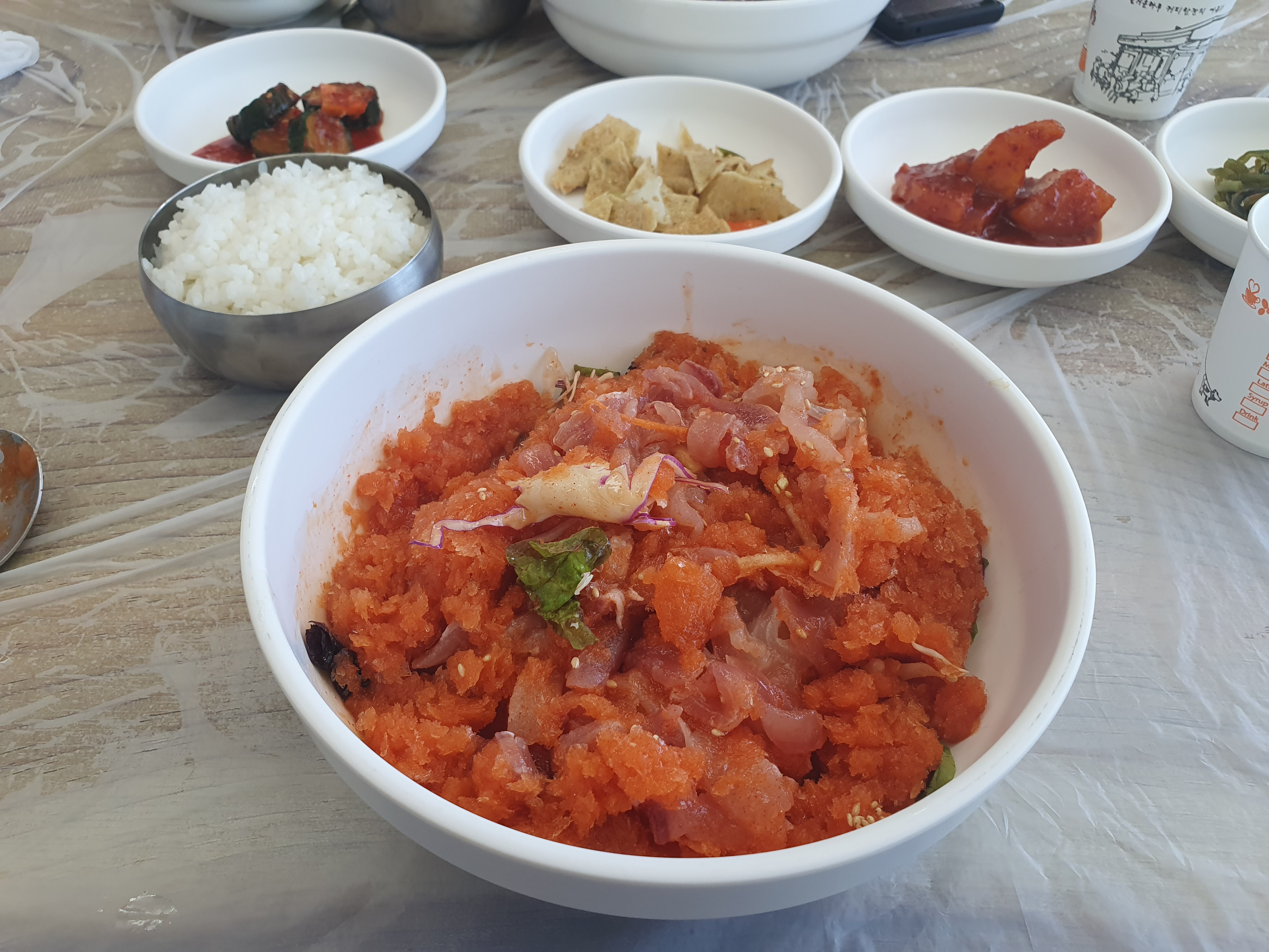 회 덮밥
