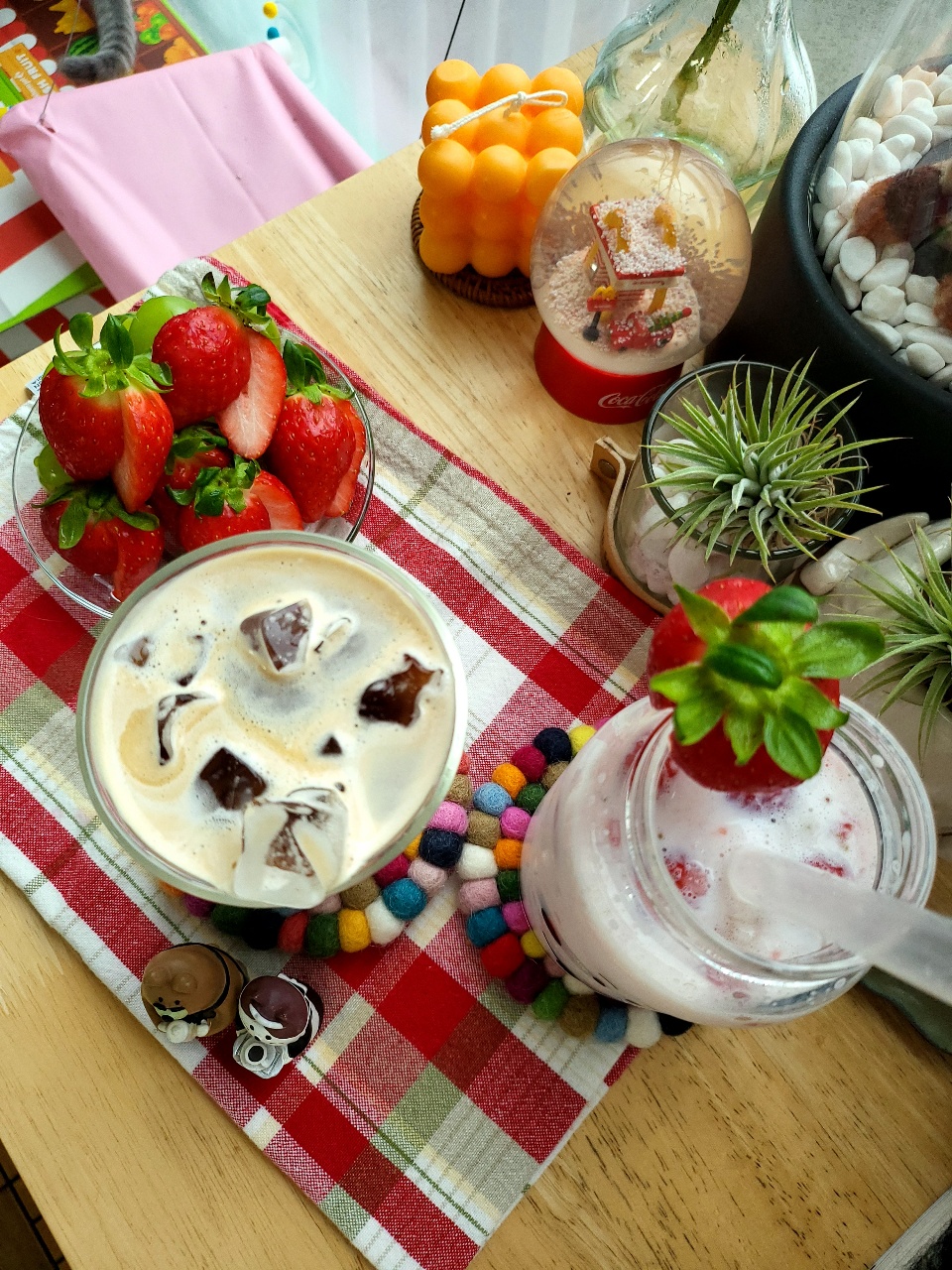 모닝커피 마셔요:)