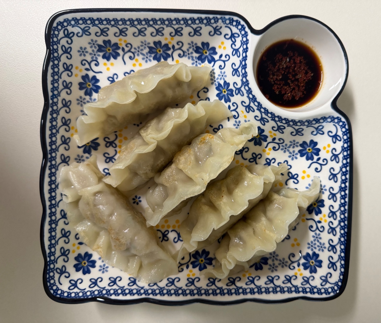 바삭한데 촉촉한 만두 먹고싶은 날🥟