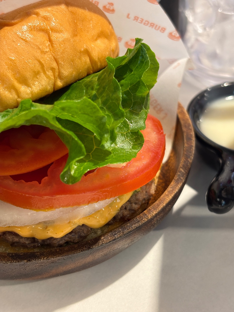 햄버거 맛있겠죠?