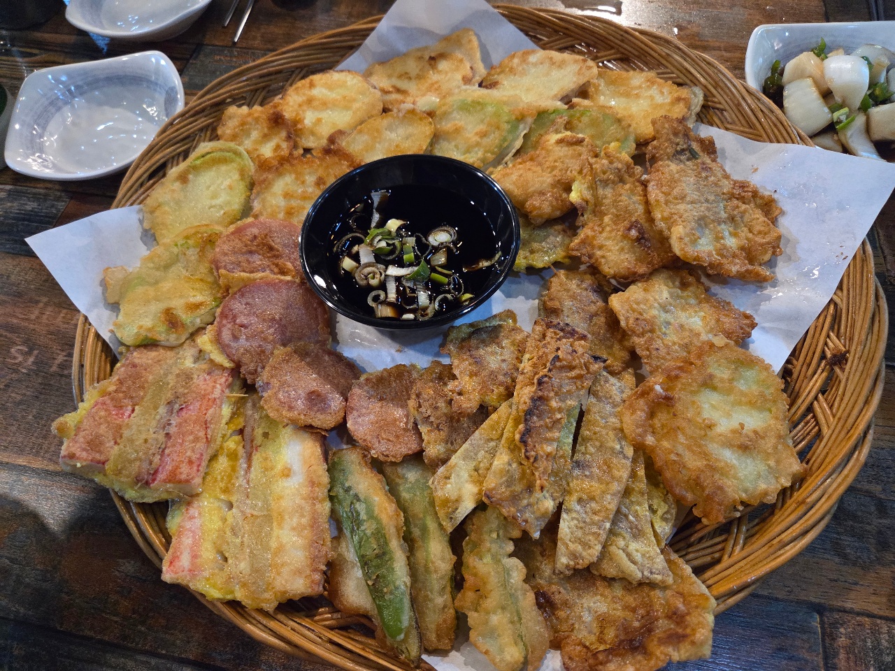 비오는날 모듬전에 막걸리🍶