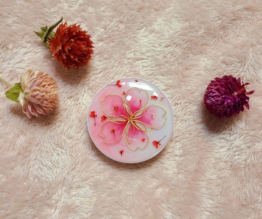 요즘 계절에 어울리는 꽃 그립톡을 만들어봤어요 🌸