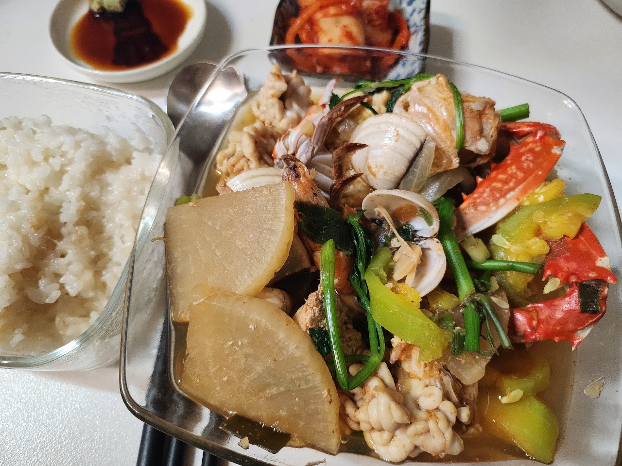 꽃게철이라 꽃게해물탕 끓였어요