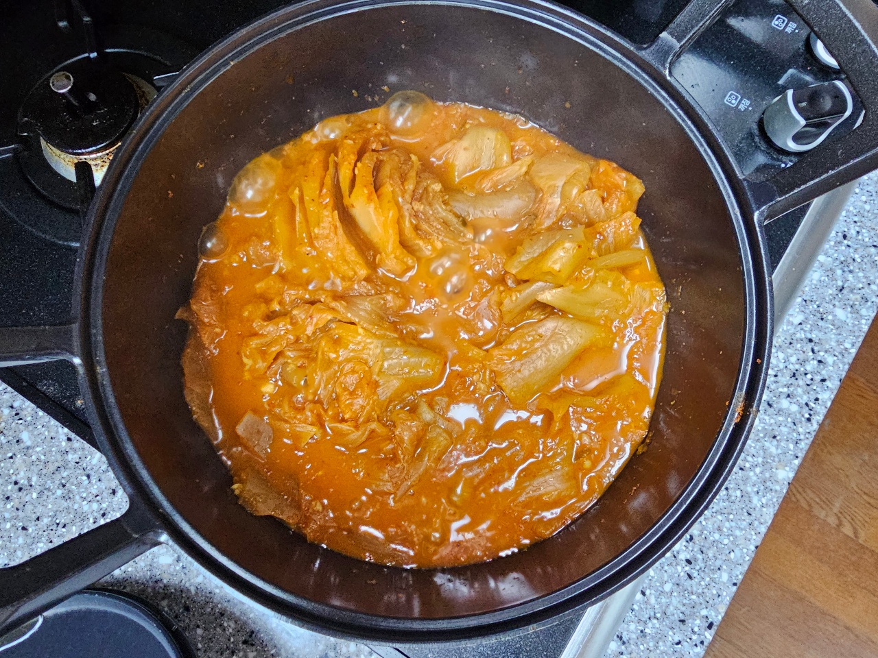 고기없는 묵은지김치찜....