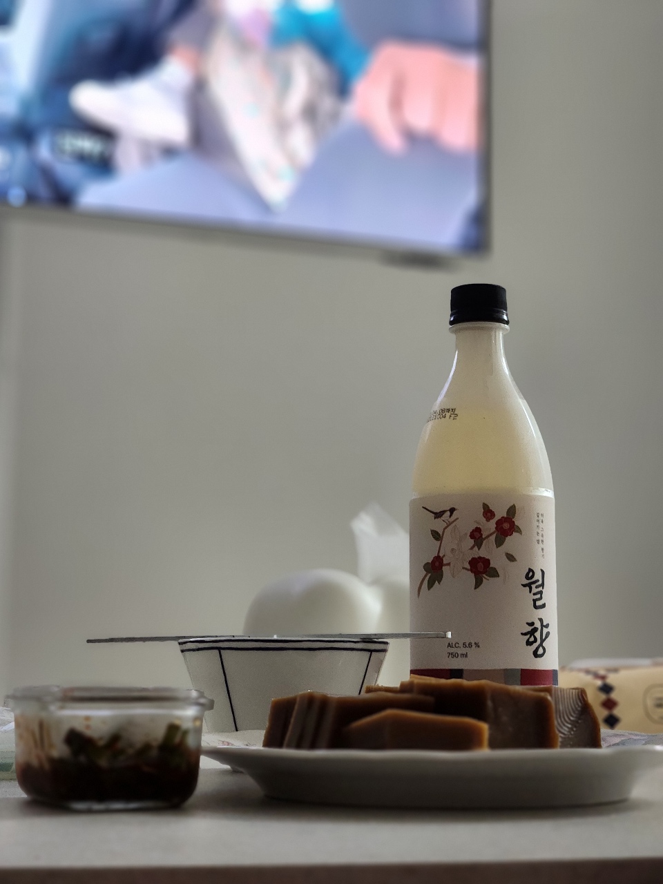 휴일 전날은 도토리묵 + 막걸뤼🍀