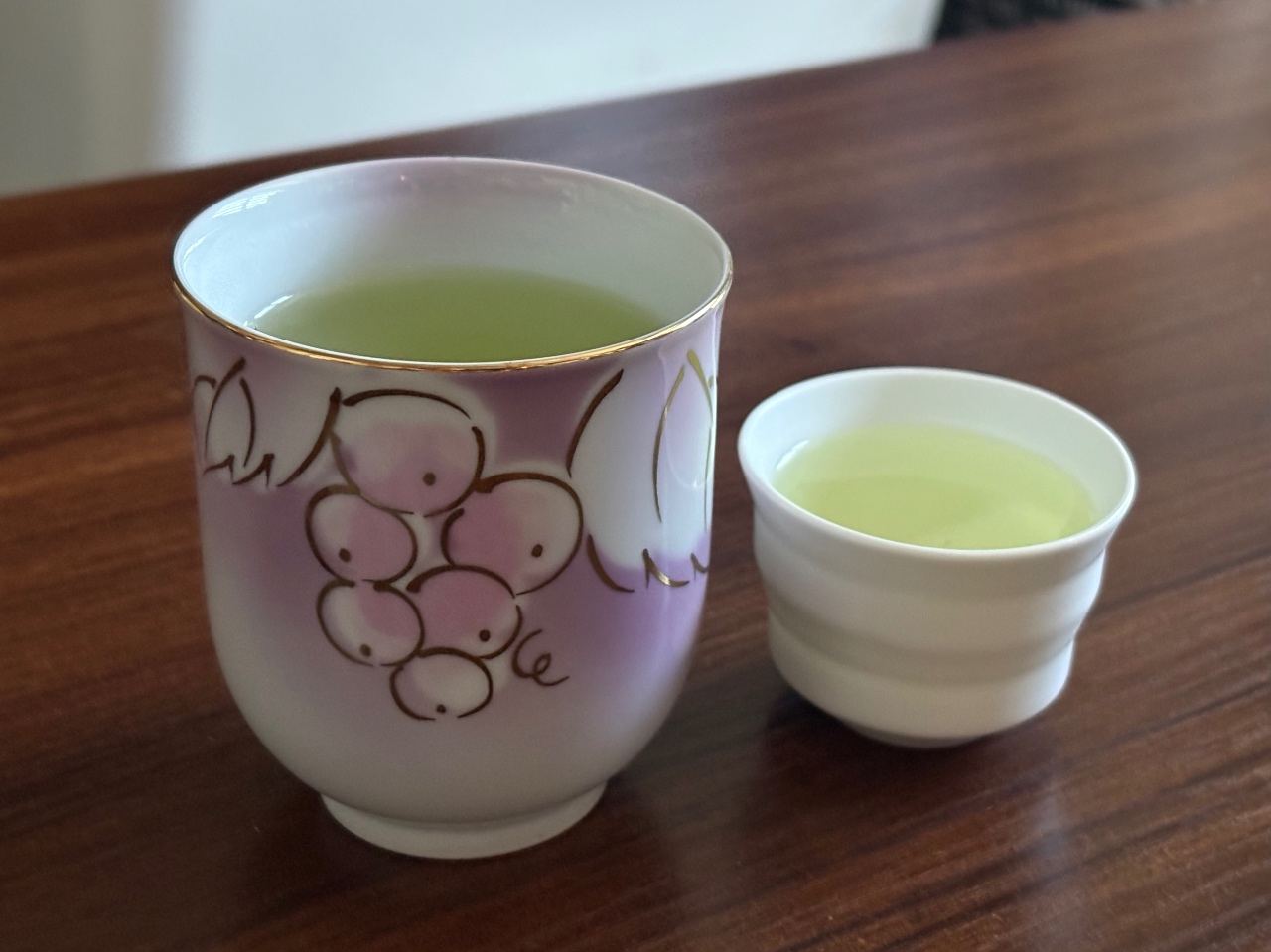 선물받은 컵 자랑