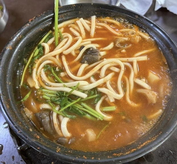 칼칼한 칼국수