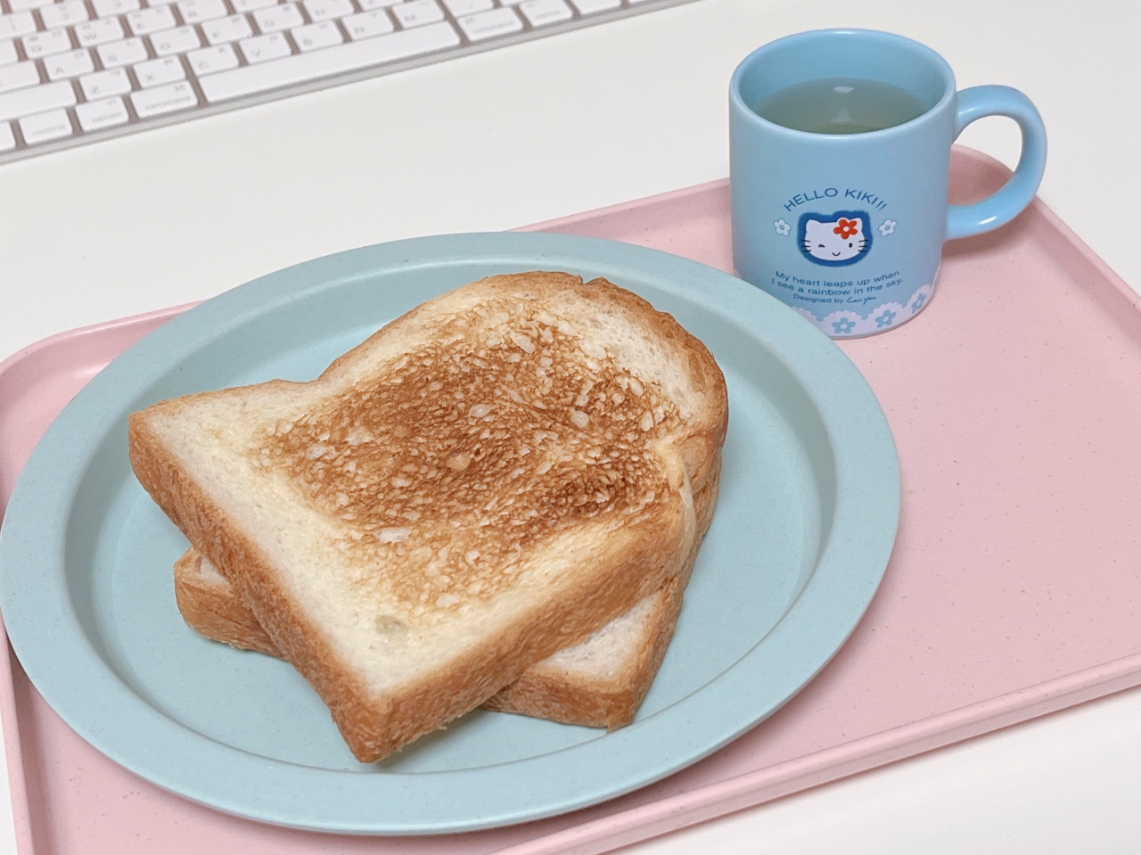 구운 식빵에 꿀차🍯