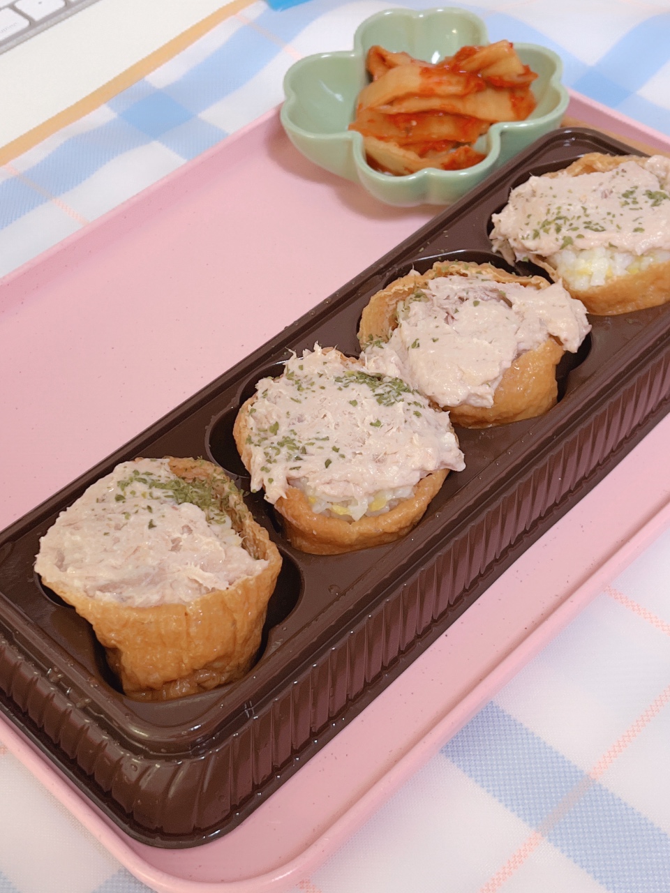 오늘은 편의점 유부초밥🌟