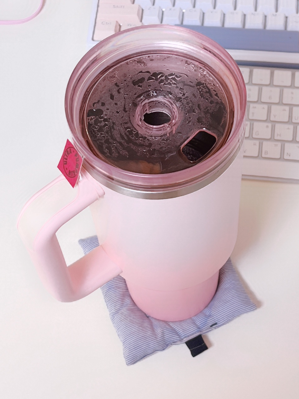 요즘 애정하는 컵(?)☕️