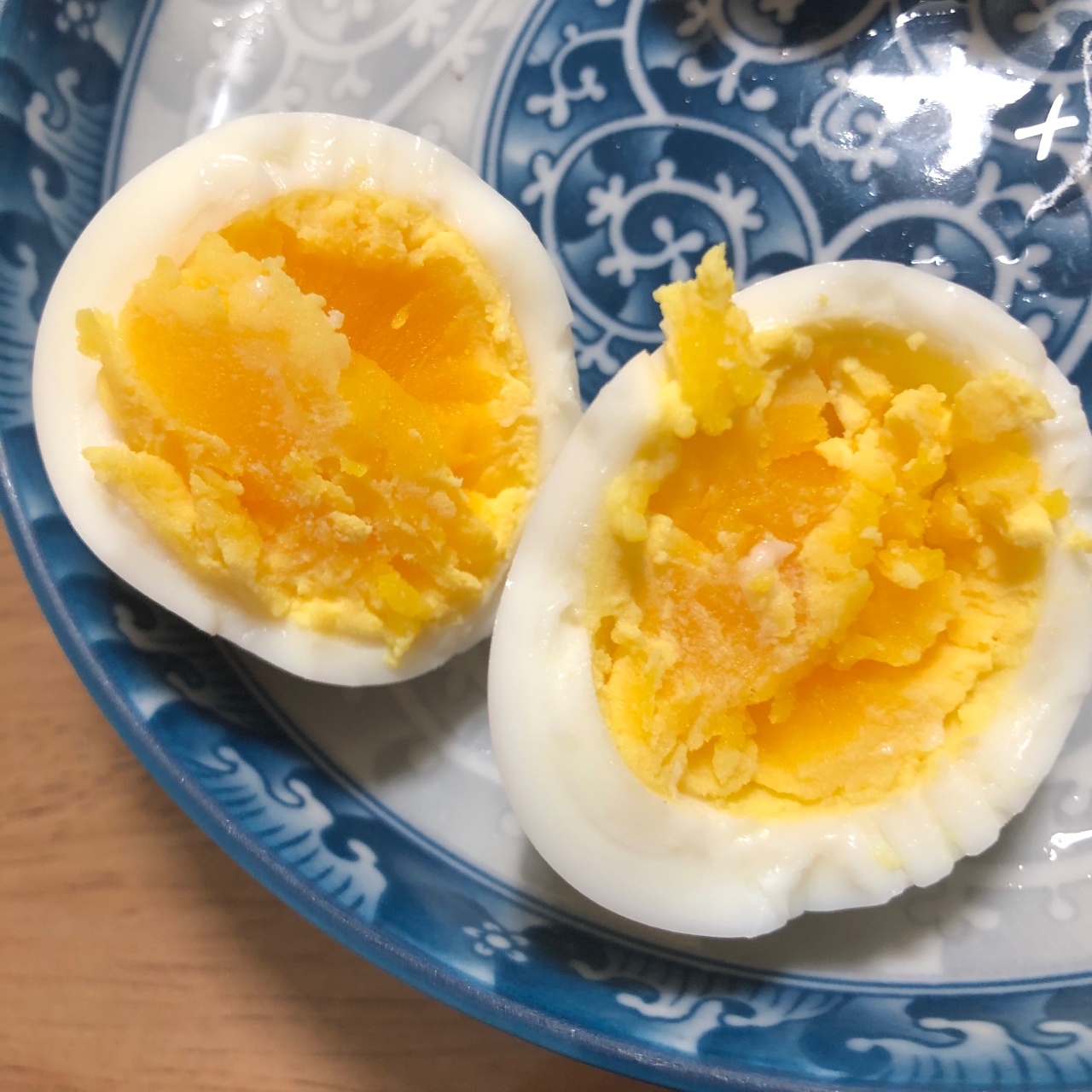 반숙계란을 먹어요