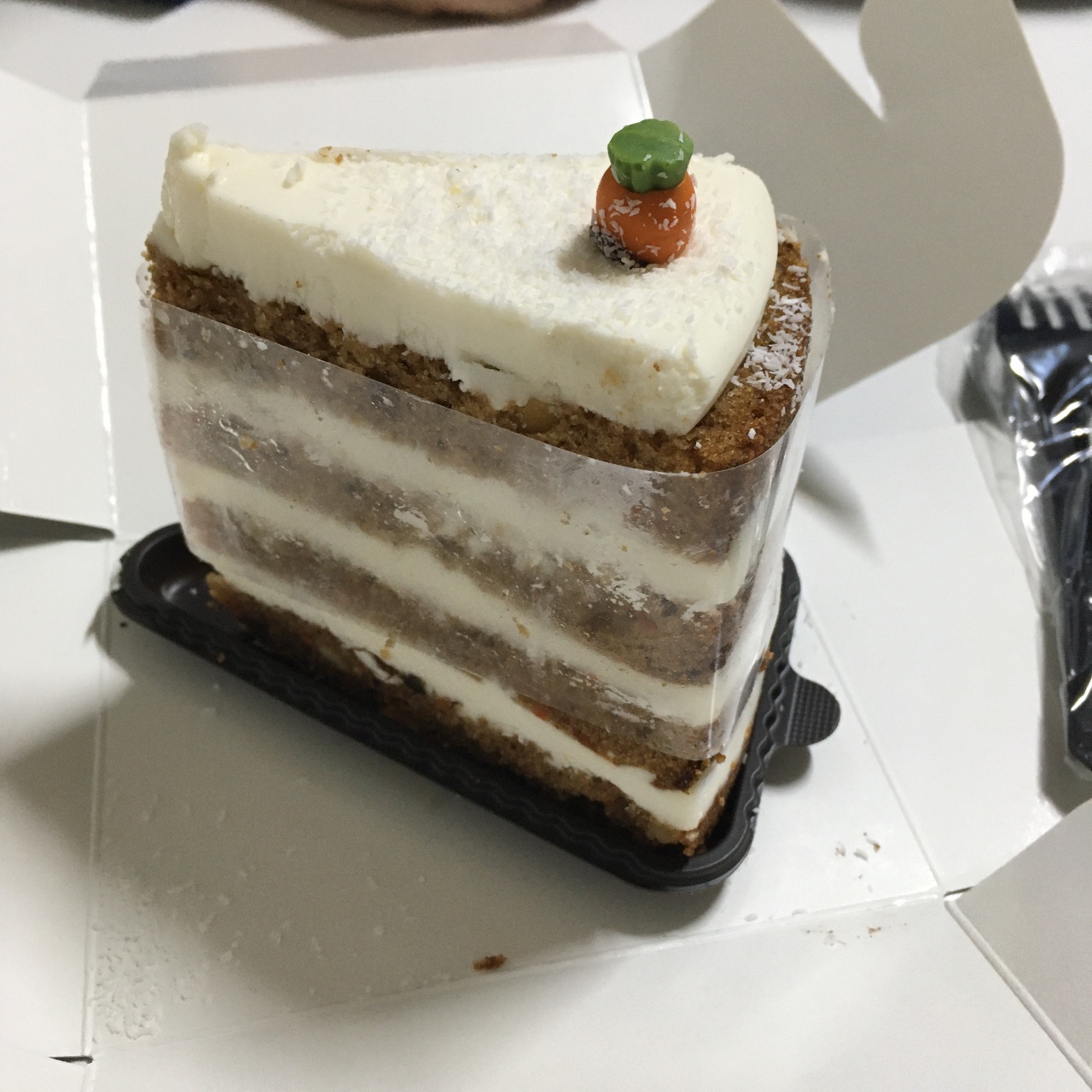 당근케이크를 먹어요