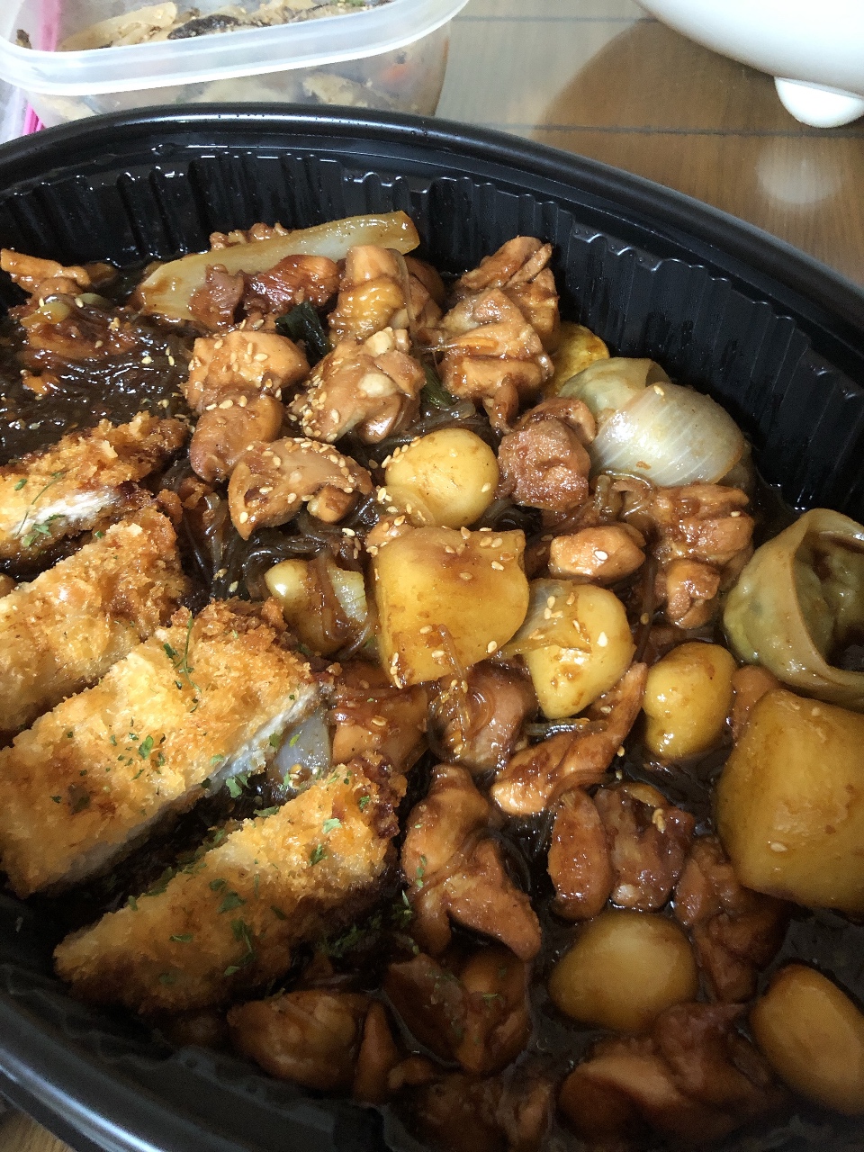찜닭을 먹어요
