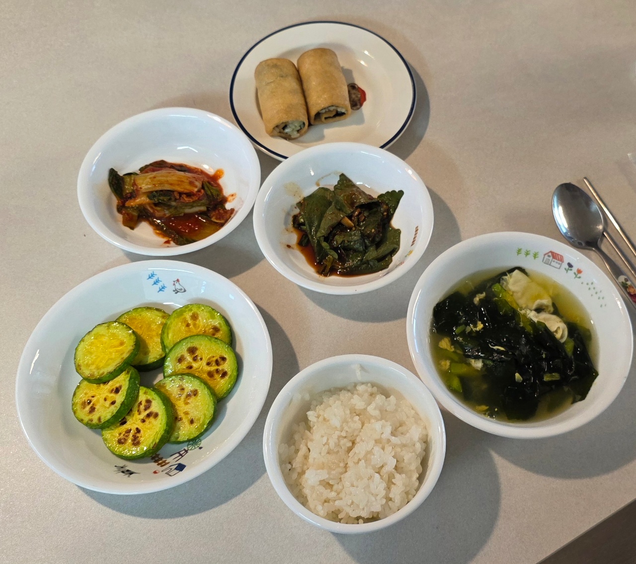 😋 점심에 올리는 아침밥상