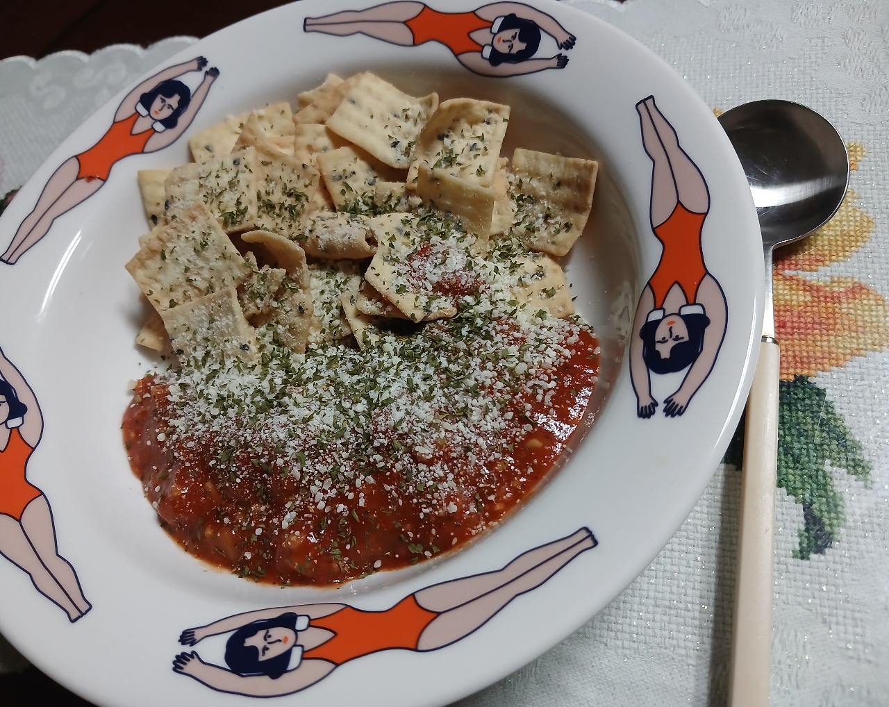 두부과자와 매운 토마토소스🍅