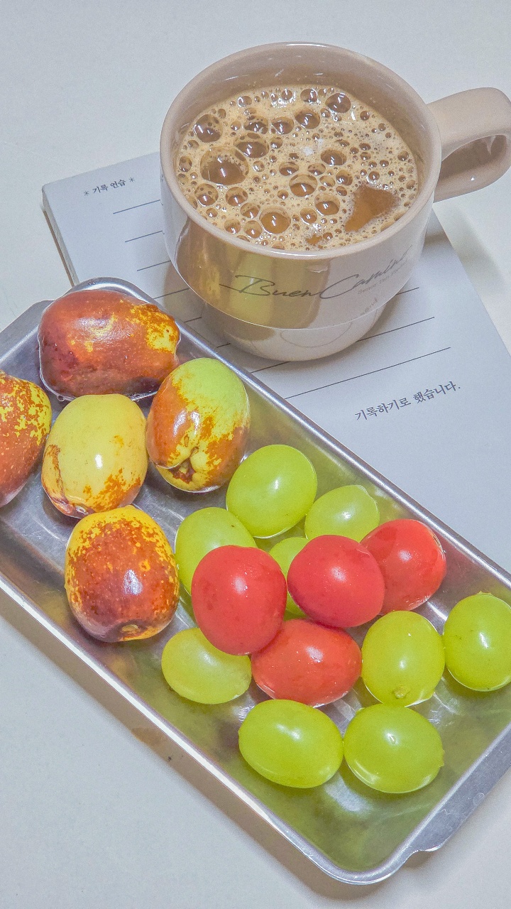 🍇 과일 티타임