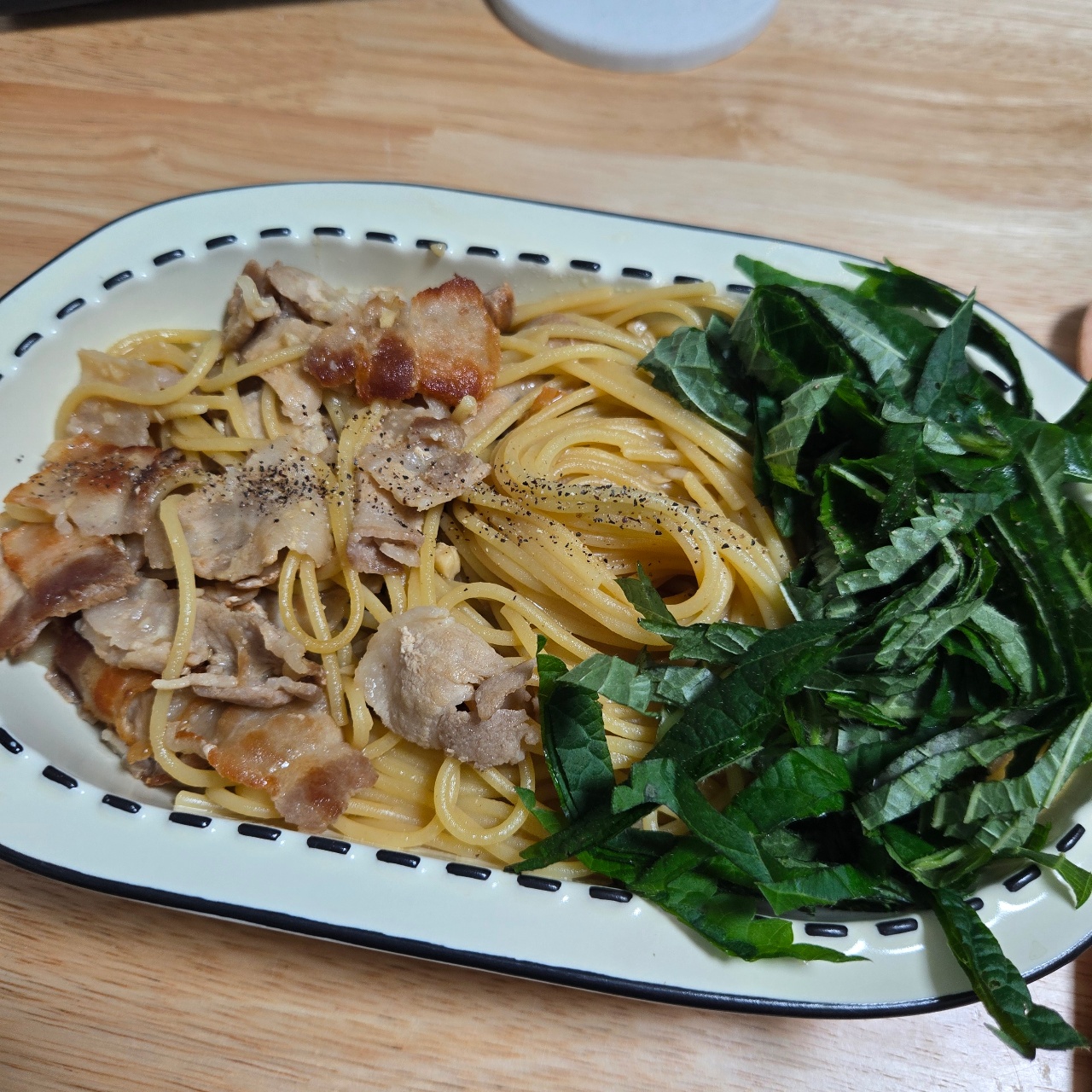 대패삼겹살로 만드는 깻잎파스타🥓🍝