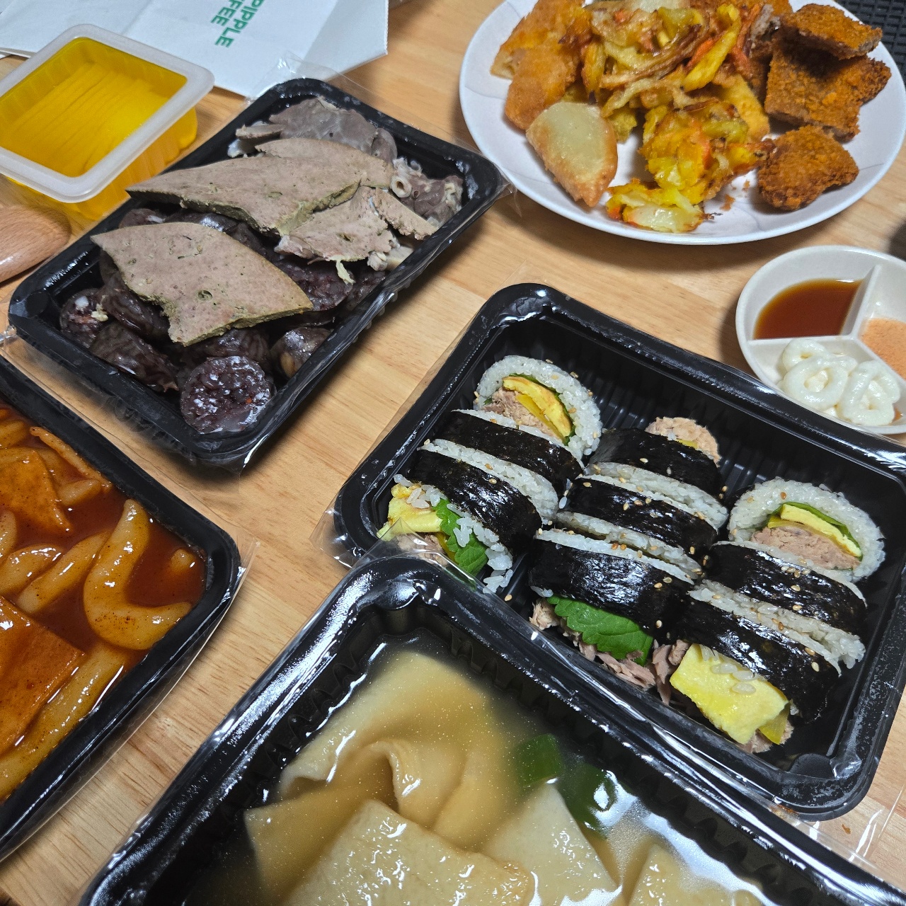 주말엔 분식세트🍚🍢🍤